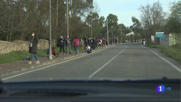 Noticias de Extremadura - Cadena humana en Cáceres