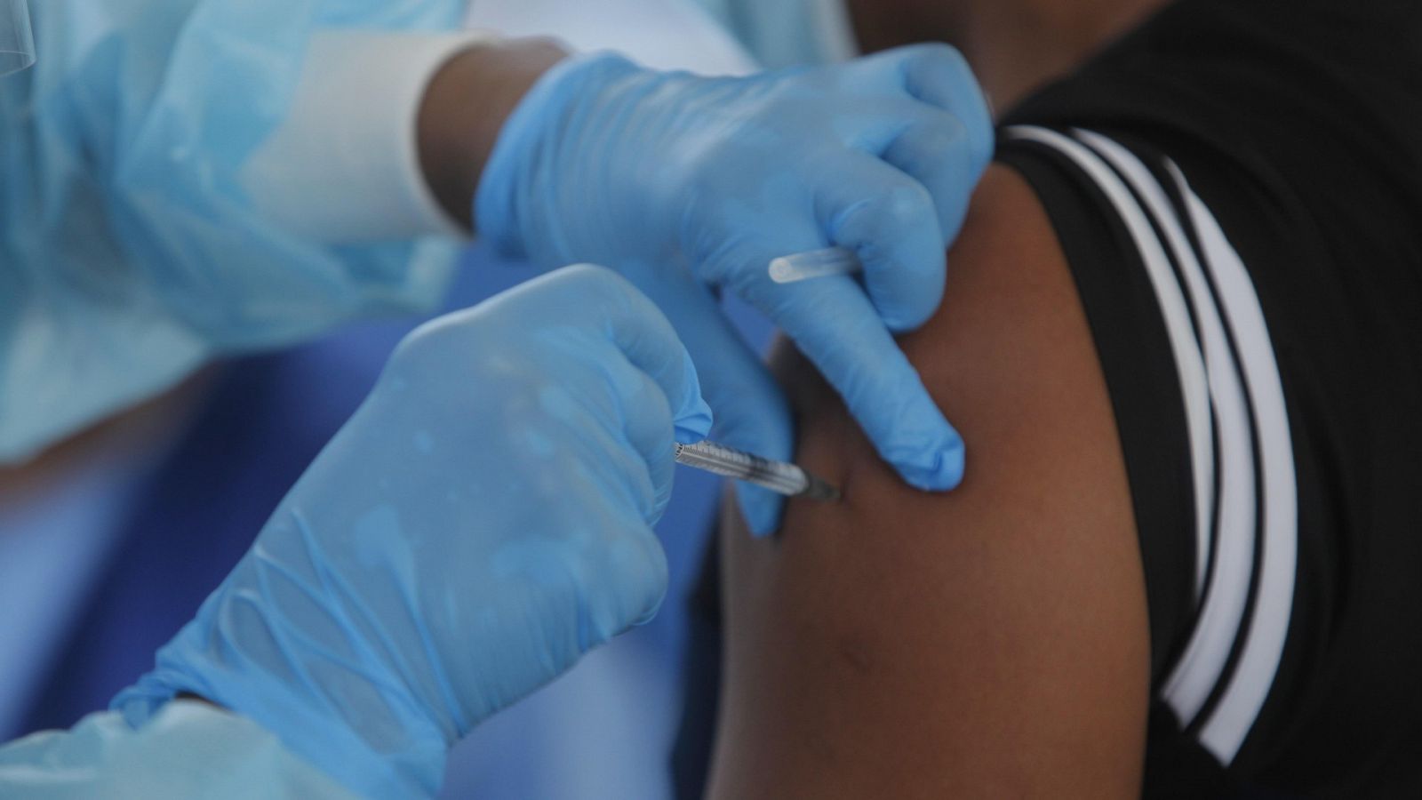 Sanidad mantiene el objetivo de vacunar al 70% de la población