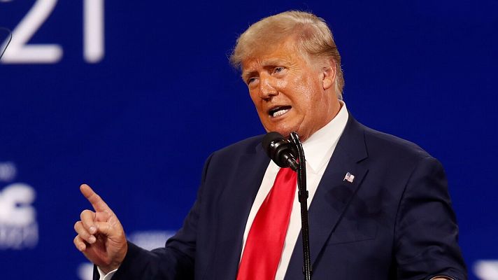 Trump reaparece para amagar con volver a presentarse a las elecciones