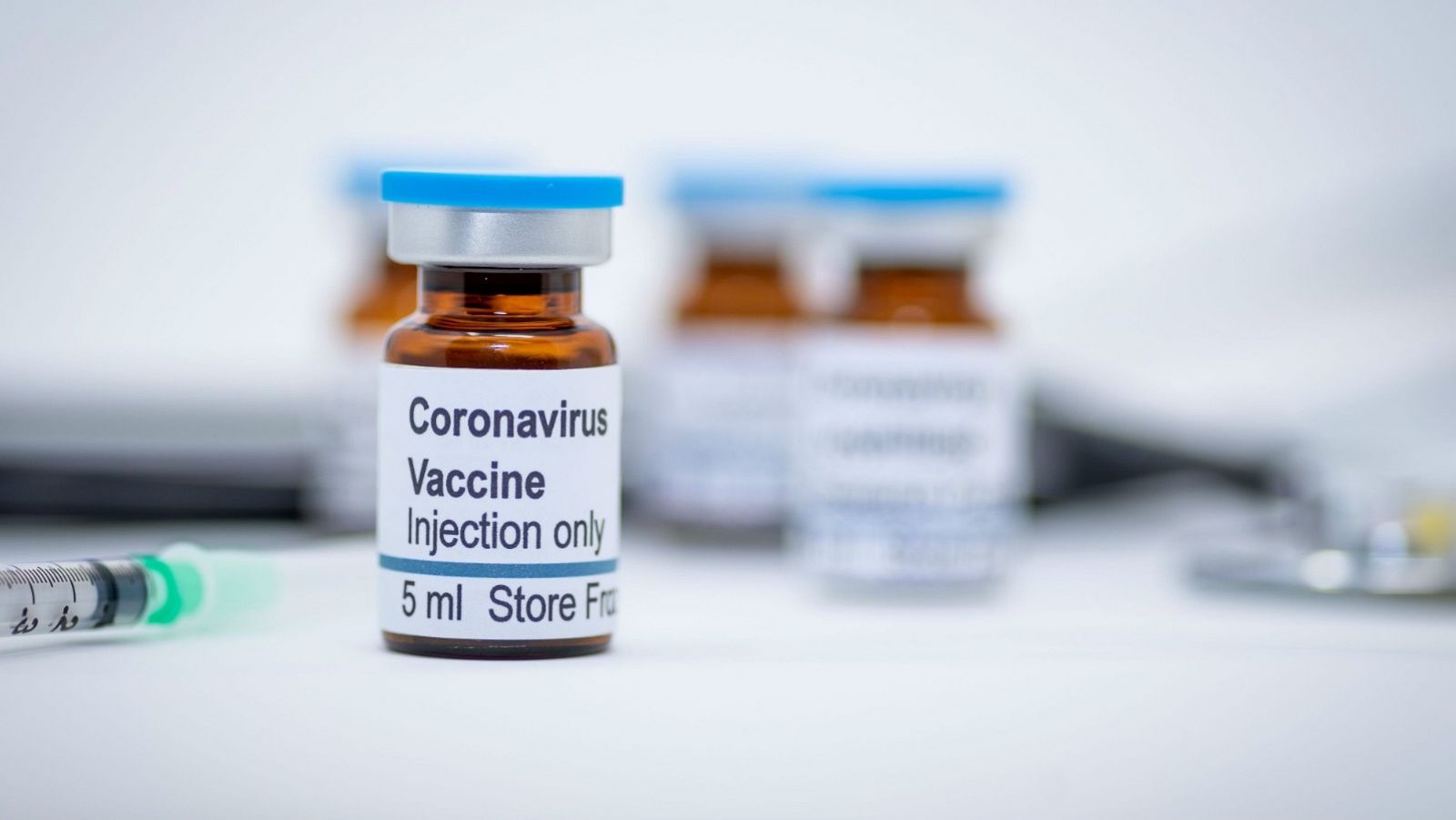 A más vacunas, menos contagios