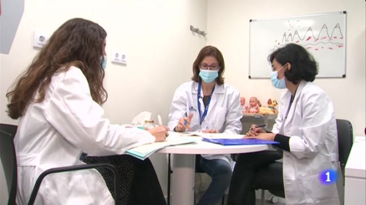 L'Informatiu - Cada mes arriben 20 casos de violència contra menors, alguns de gravetat