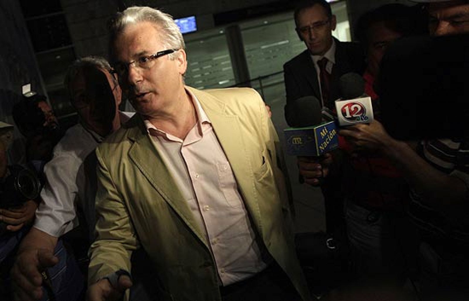 Garzón declara ante el Supremo por prevaricación en la causa del franquismo | Ver