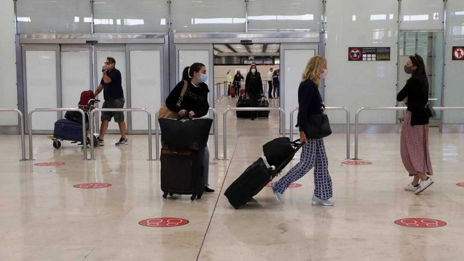 Los expertos manifiestan dudas éticas sobre el pasaporte de vacunación