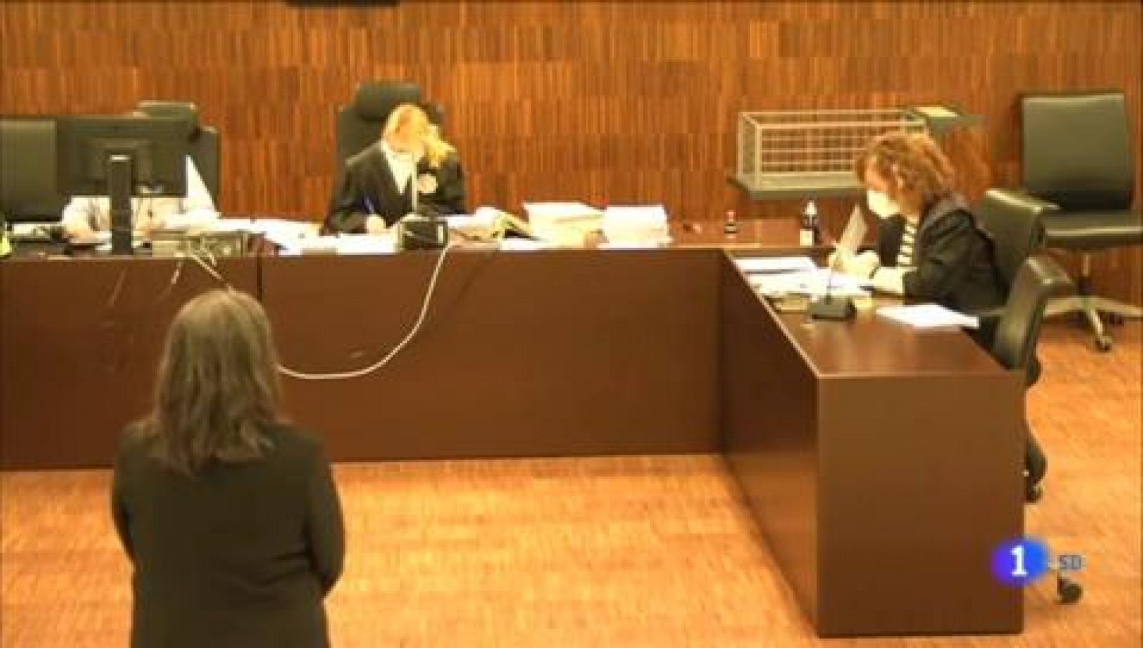 Els líders independentistes donen suport als 5 síndics del referèndum