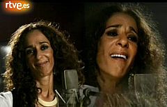 Cuéntame - Rosario cantando "Cuéntame"