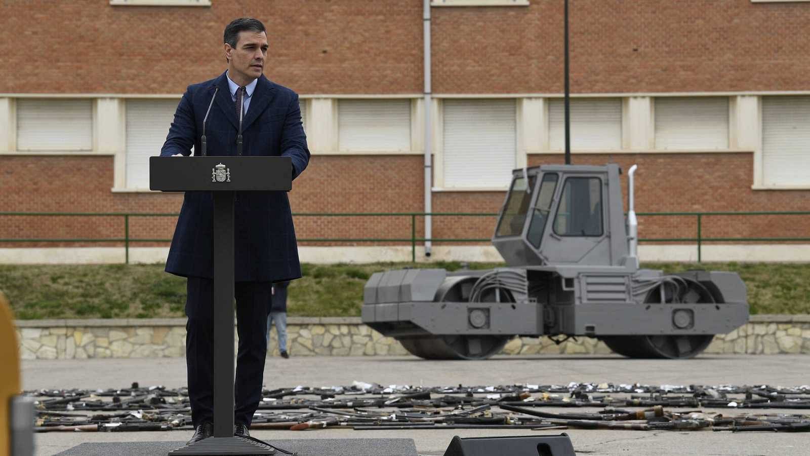 El Gobierno destruye casi 1.400 armas incautadas a grupos terroristas en un acto simbólico 