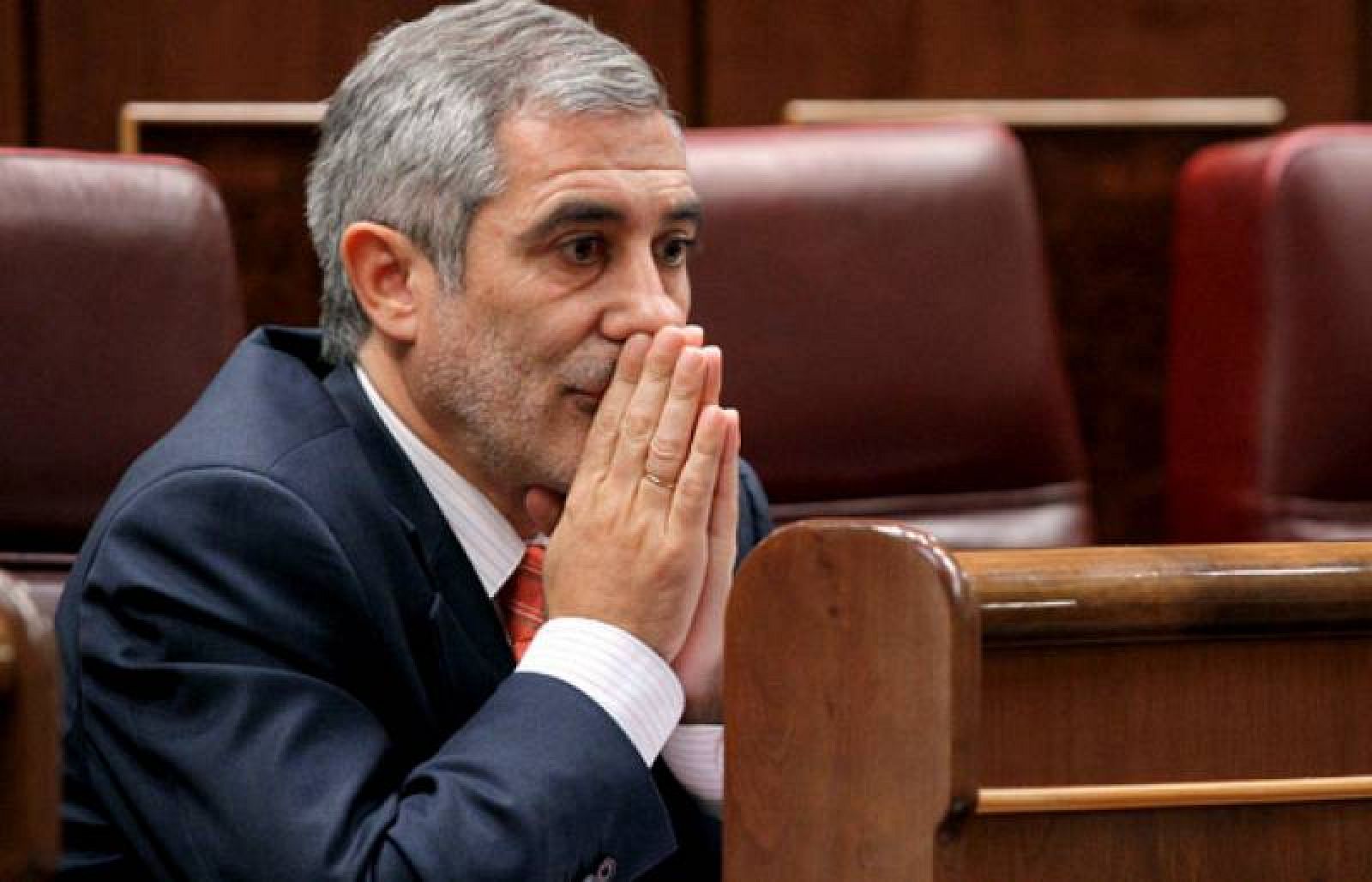 Gaspar Llamazares (IU): "En el Gobierno se está produciendo una disonancia excesiva. No está claro que PSOE y Podemos piensen lo mismo como Gobierno"