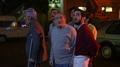 Cuéntame cómo pasó - Los vecinos de San Genaro retiran las fotos de María Alcántara