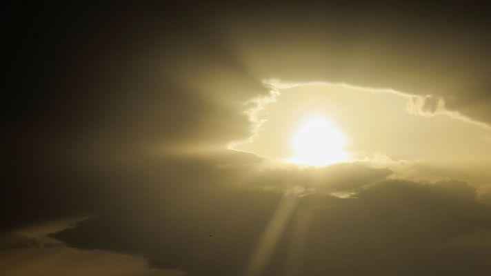 Inestable con lluvias intensas en  Andalucía, Ceuta y en el noreste