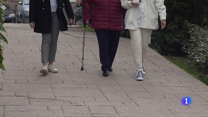 Tres generaciones de mujeres hablan sobre el feminismo: "Seguiremos reivindicando" 