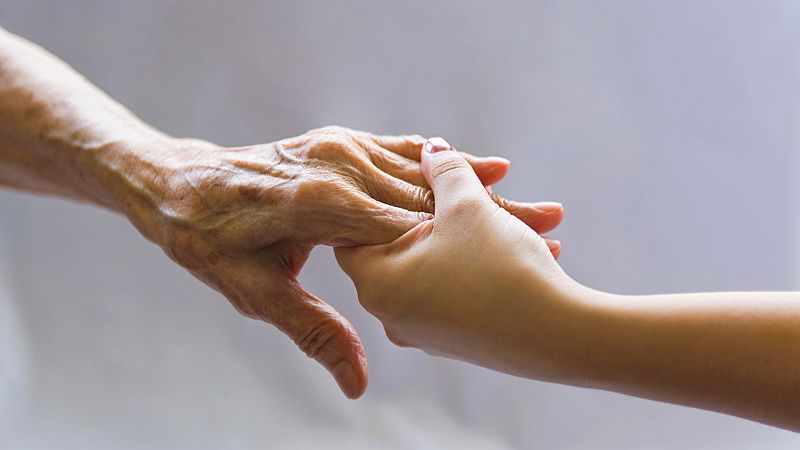 Tres generaciones de mujeres hablan sobre el feminismo: "Seguiremos reivindicando" 