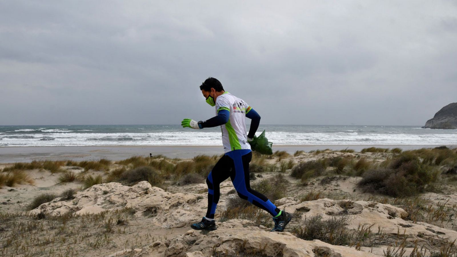 Nuboso o cubierto con precipitaciones y alguna tormenta - RTVE.es