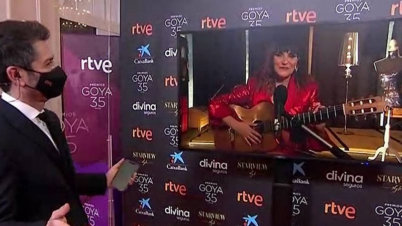 Rozaln canta un fragmento de 'Que no, que no', la cancin por la que est nominada al Goya