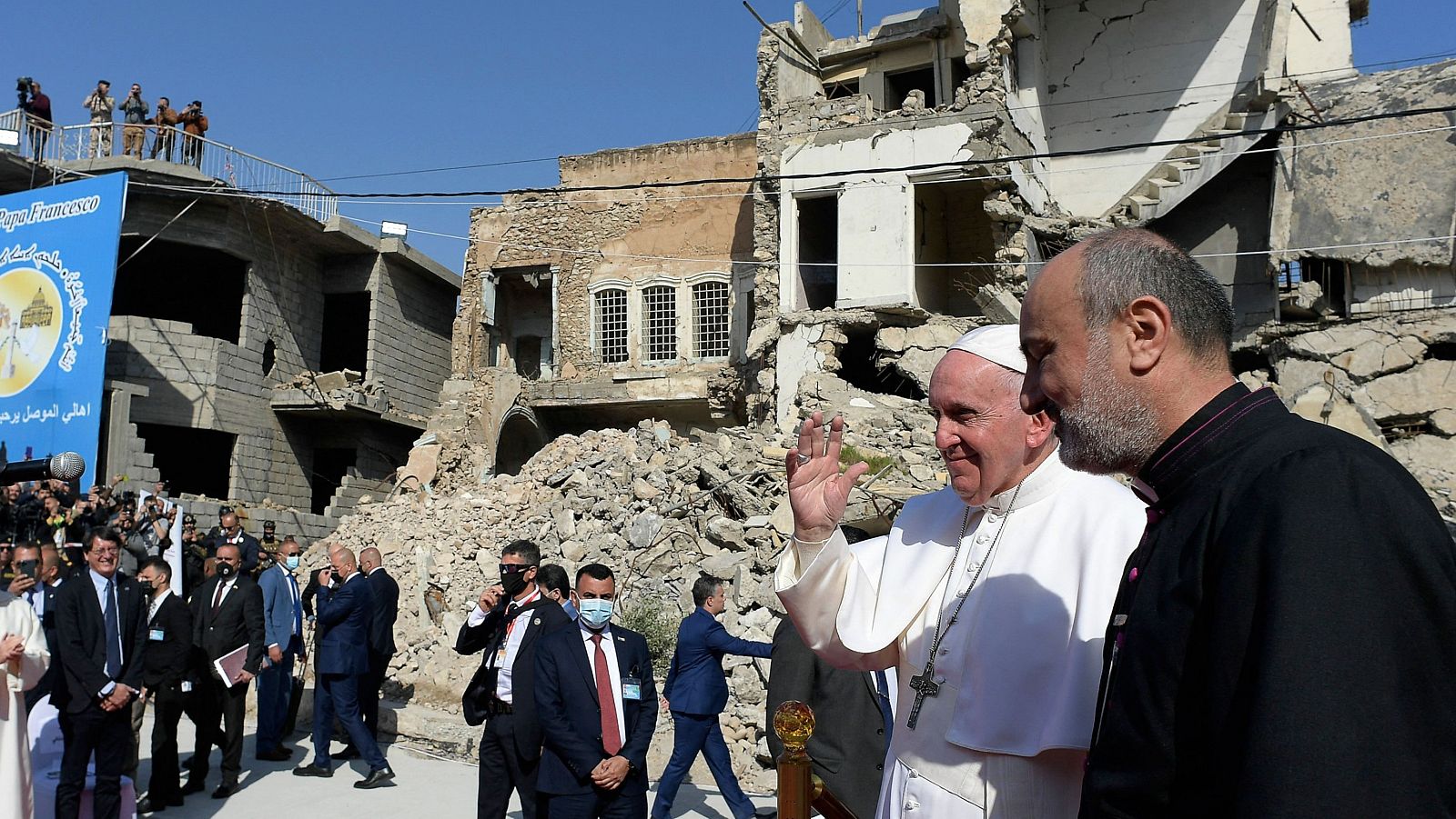 Irak | El papa reza en Mosul por las víctimas de la guerra