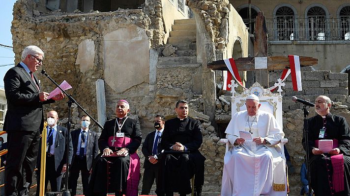 El papa rinde homenaje en Mosul a las víctimas de la guerra 