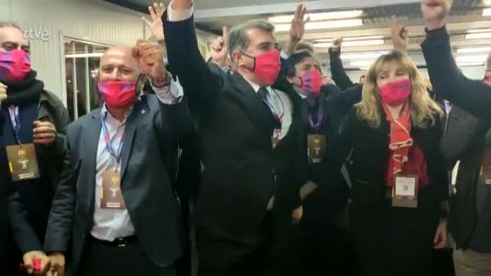  - L'equip de Joan Laporta celebra la victòria després de coneixer els resultats