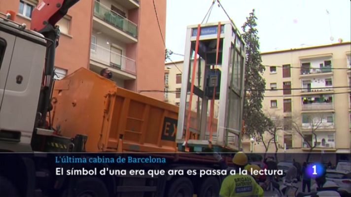 L'Informatiu - L'última cabina de Telefónica es convertirà en punt d'intercanvi de llibres
