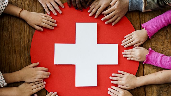 España Directo - España Directo - Cruz Roja colabora en el proceso de vacunación