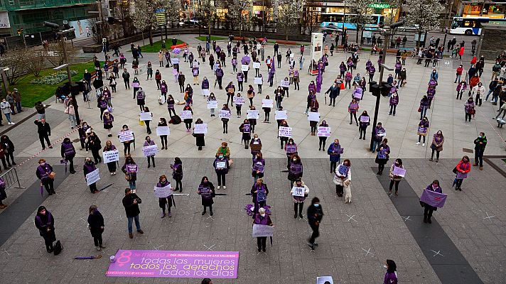 Telediario 1 - Telediario 2 en 4' - 08/03/21