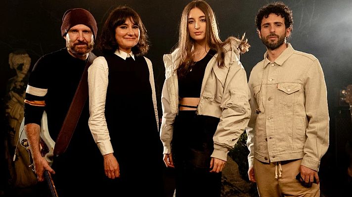 Telediario 1 - Delaporte une a siete voces feministas en su proyecto 'Titanas'