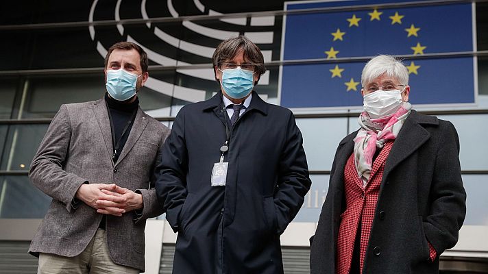 Telediario 1 - ¿Y ahora qué ocurre con Puigdemont tras la retirada de su inmunidad?