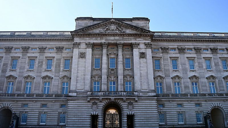El Palacio de Buckingham, presionado ante las acusaciones de racismo