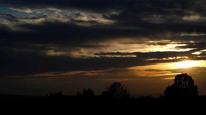 El tiempo - Intervalos de viento fuerte en el litoral de Galicia, Ampurdán y Canarias
