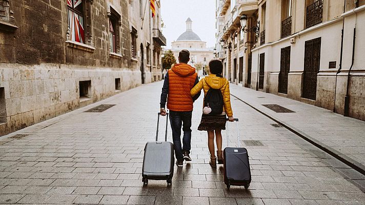 La tarde en 24h - Darias anuncia el acuerdo de Semana Santa: todas las CC.AA. con cierre perimetral excepto Canarias y Baleares