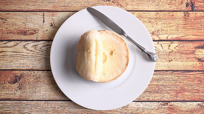 Así se hace el queso que ha conquistado medio mundo: La Torta del Casar