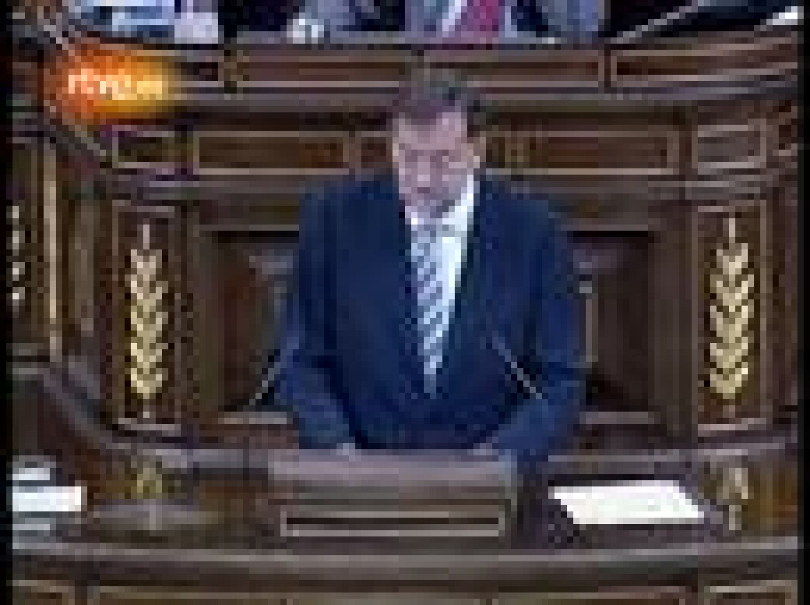  El líder del PP, Mariano Rajoy, ha criticado el "falso diagnóstico" que el presidente del Gobierno hace la crisis económica y asegura que "no hay manera de tapar el agujero de las cuentas públicas creado por el Gobierno".