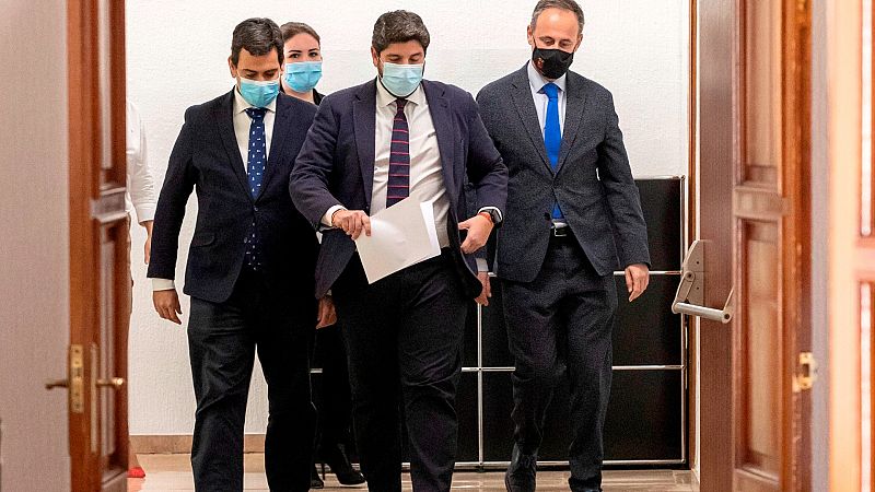 López Miras acusa a PSOE y Cs de urdir la moción desde Madrid - Informativo 24h | Ver