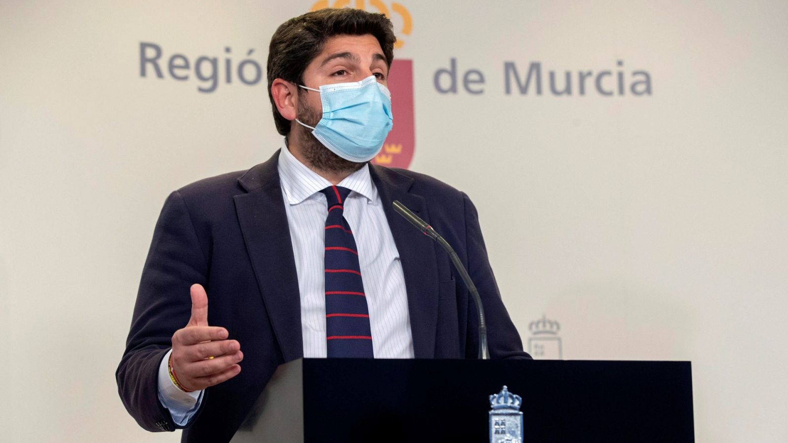 López Miras confirma el fracaso de la moción de censura e incluye a los tres diputados disidentes en el Gobierno