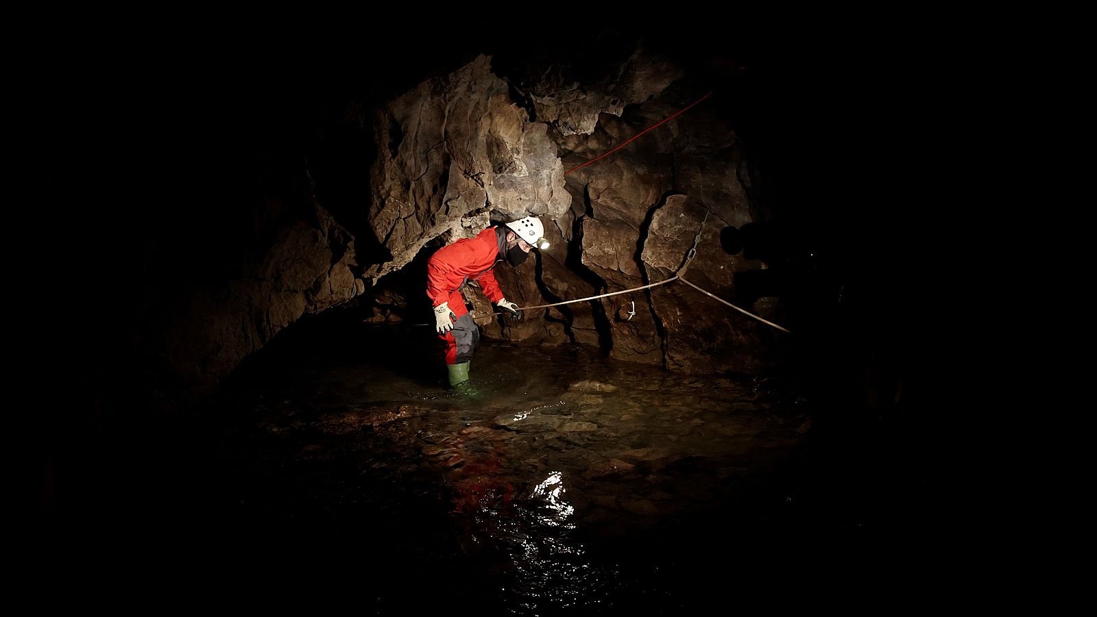 El "hombre de Loizu", hallado en una cueva de Navarra, representa un caso único