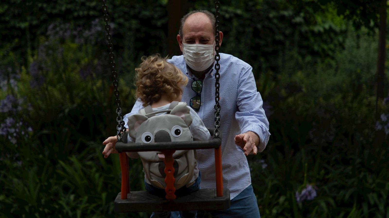 Reencuentros familiares en Aragón en su primer fin de semana sin limitaciones a la movilidad | Ver