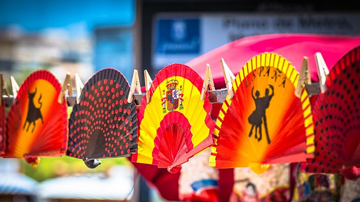 Telediario 1 - Sin turistas, los propietarios de tiendas de 'souvenirs' viven una situación desesperada