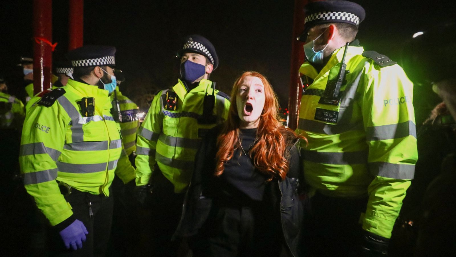 Cuatro detenidas en Londres durante la vigilia por Sarah Everard