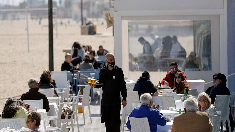 Esta es la difícil situación de los trabajadores más afectados al cumplirse un año de pandemia