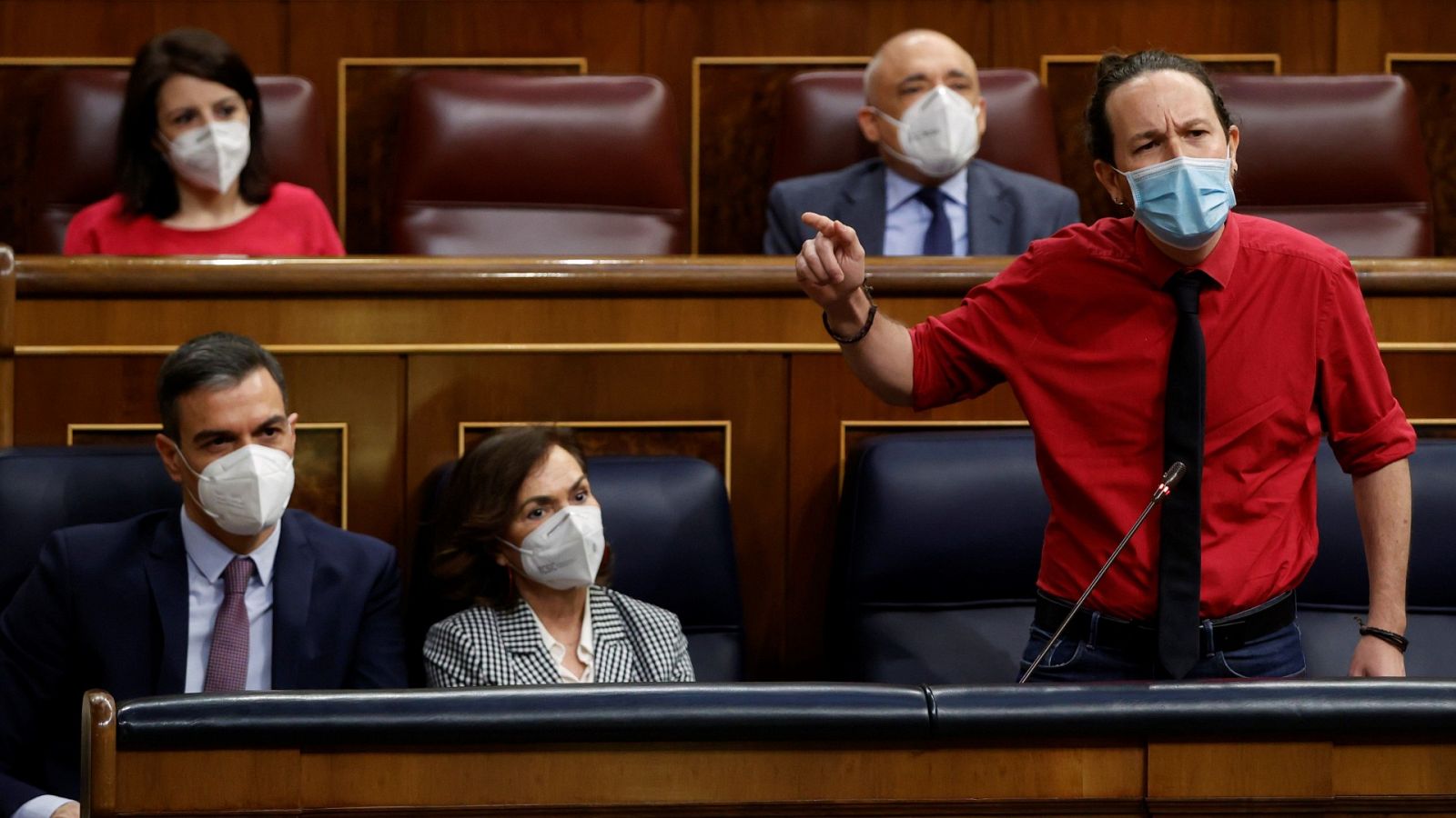 Iglesias acusa a Egea de comprar diputados de Cs en Murcia