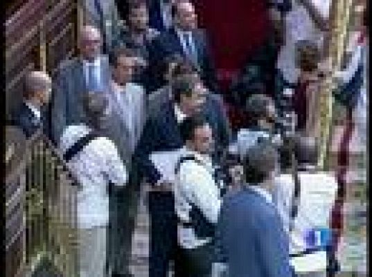  - La crisis a debate en el Congreso