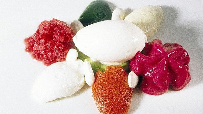 Novéntame otra vez - Así comienza el décimo programa: "Menestra Revolution"