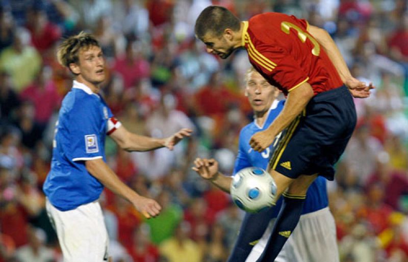 Las mejores jugadas e imágenes de la victoria de España ante Estonia.