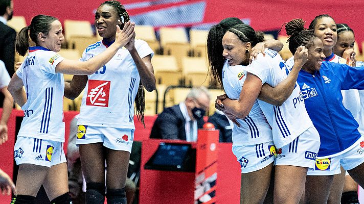 Telediario 1 - Convenio histórico para las jugadoras de balonmano en Franci