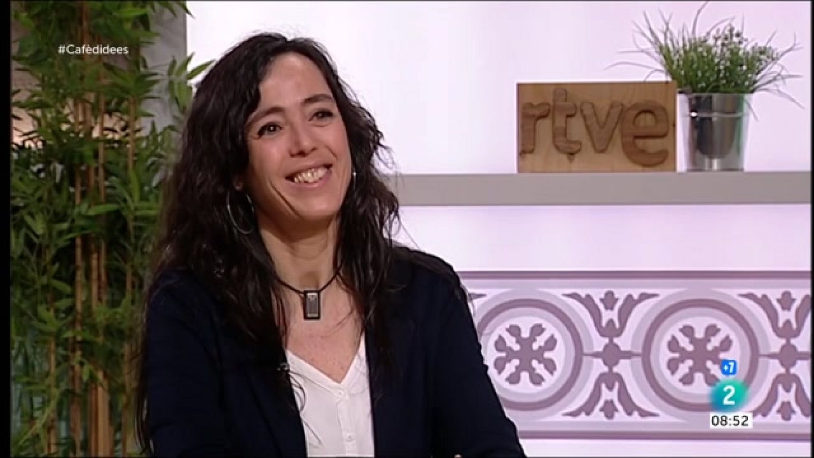 Cafè d'idees | Mònica Roca: "Em sembla molt interessant que la CUP entri al Govern" - RTVE Catalunya