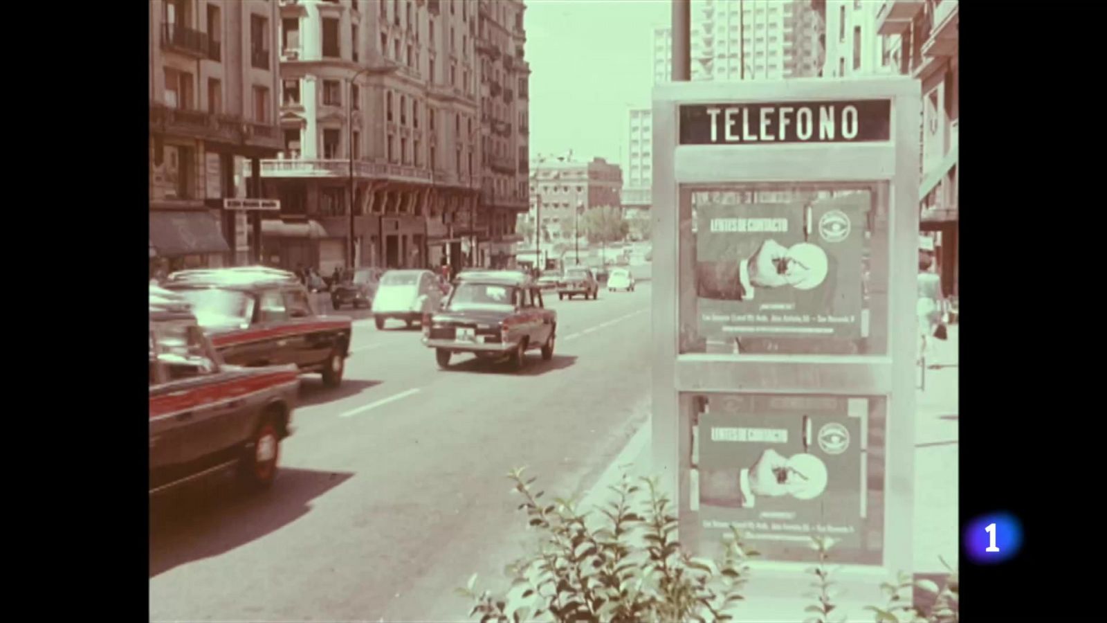 Cabinas telefónicas: reinventarse o morir- RTVE.es | Ver