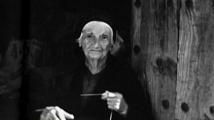 Telediario 1 - 'Alma Tierra', el último trabajo fotográfico de José Manuel Navia sobre el mundo rural