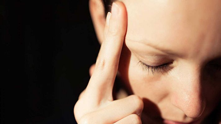 Telediario 1 - La pandemia aumenta un 10% los pensamientos suicidas