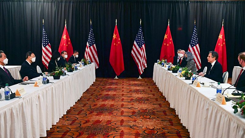 EE.UU. tensa las relaciones diplomáticas con China y Rusia