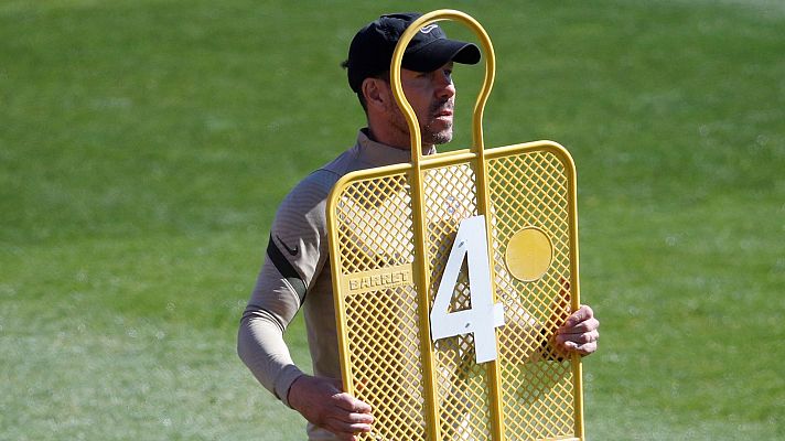 Telediario 1 - Simeone, autocrítico: "Quien tiene que mejorar y crecer soy"