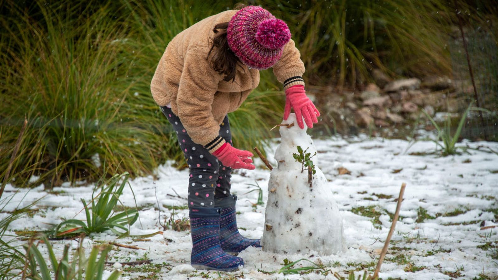 La nieve, el viento y las olas tendrán en aviso a gran parte del país - RTVE.es