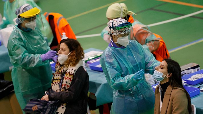 Telediario 1 - Varias comunidades registran un leve ascenso de los contagios a pocos días de Semana Santa